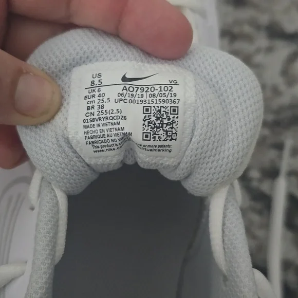 Nike All-White Softball Cleats 8.5 Never Worn - Picture 7 of 7